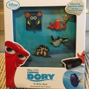 Finding Dory Limited Edition Disney pin set
